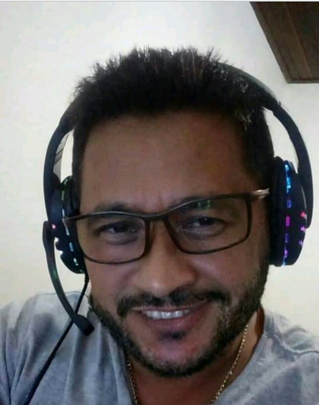 SANDRO SANTOS